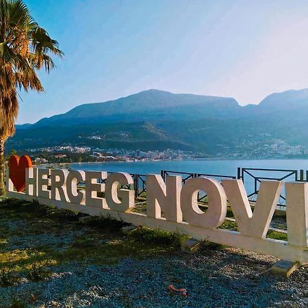 Dlx Apartman Adriatics Herceg Novi Exterior foto