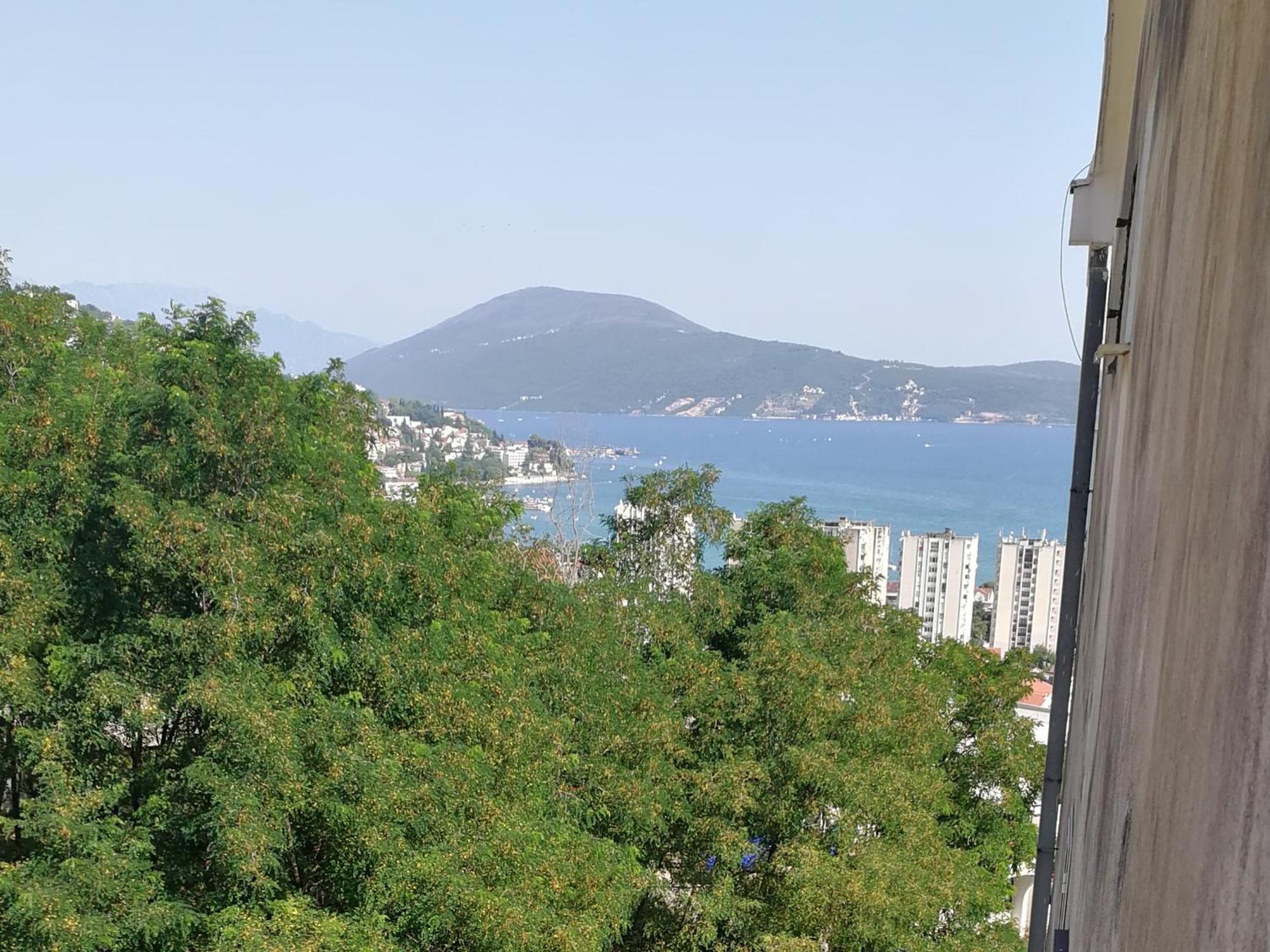 Dlx Apartman Adriatics Herceg Novi Exterior foto